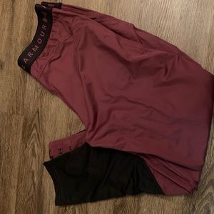 Under armour joggers Maroon small